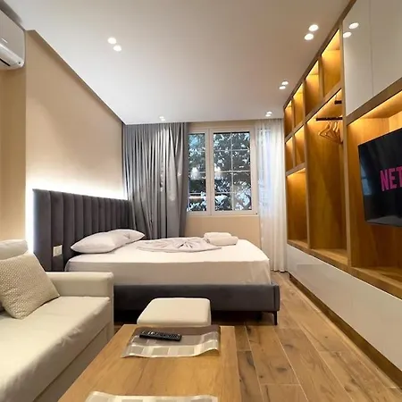 Stylish With Good Location In