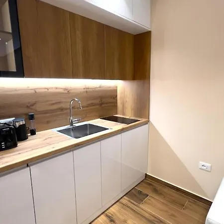 Apartmán Stylish With Good Location In